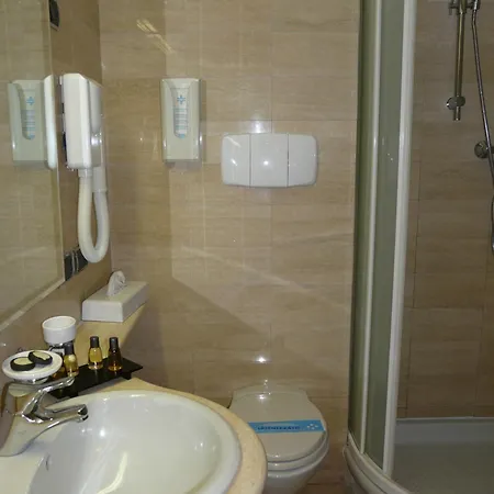 Sonnino Hotel
