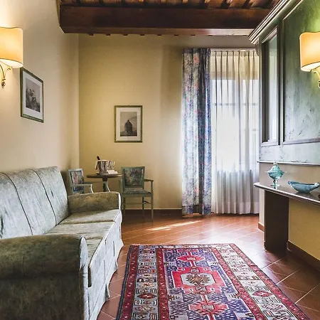 Sonnino Hotel